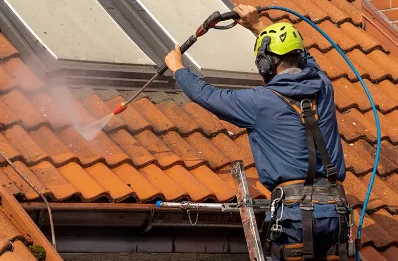 Démoussage et hydrofuge de toiture à Junhac